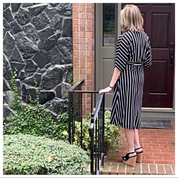 Black and white stripe plunging V neck midi dress - Picture 5 of 8